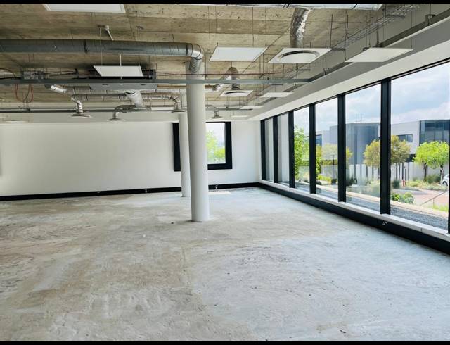 389M² OFFICE TO LET IN WATERFALL